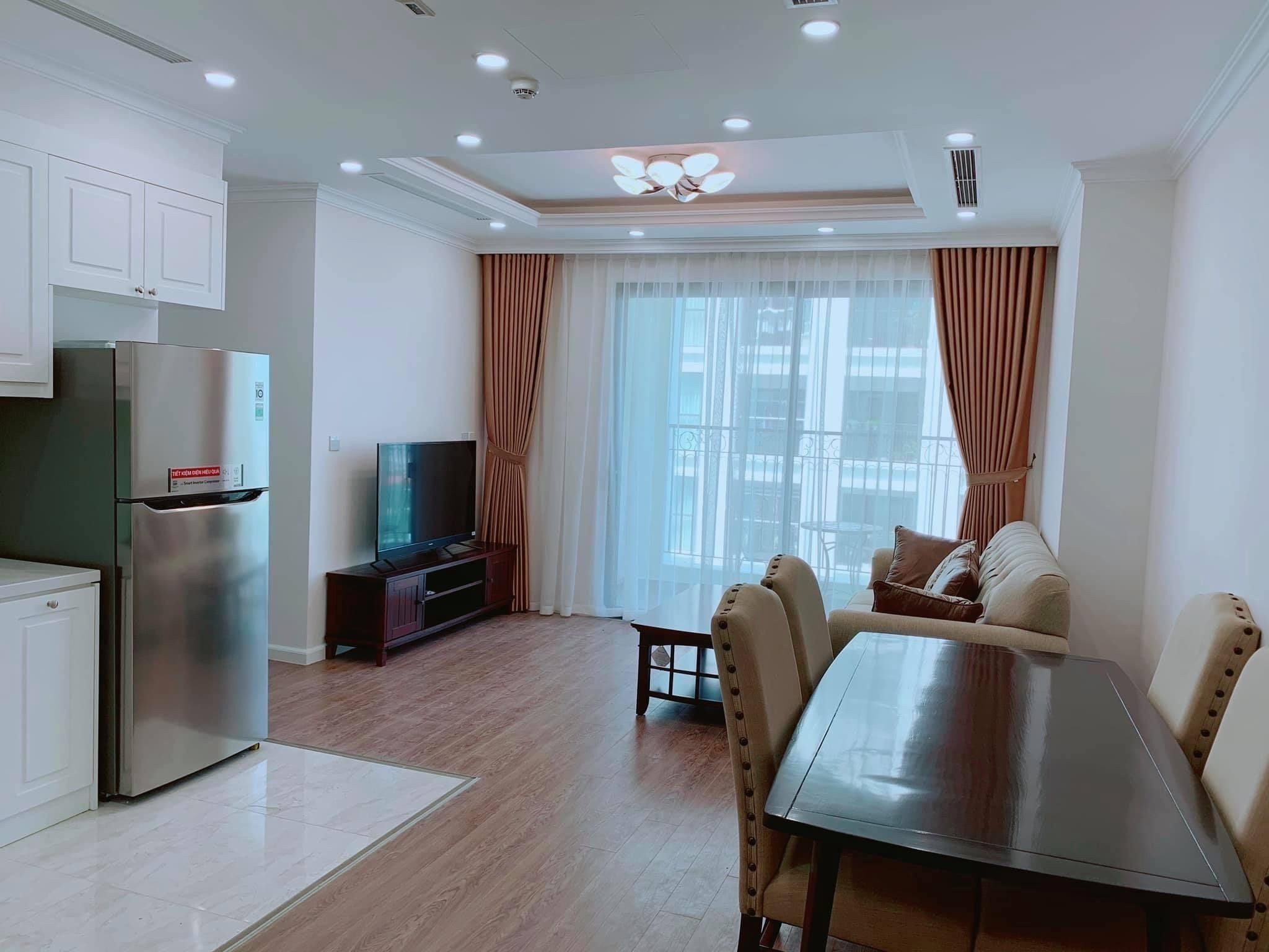 Bán căn góc 3 ngủ, 92m2, chung cư Tây Hồ, tầng cao đẹp, có sổ